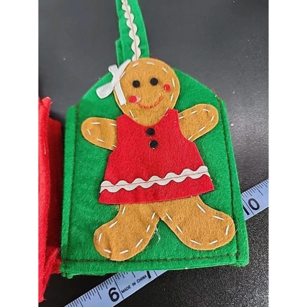 The Unbranded Brand felt christmas
